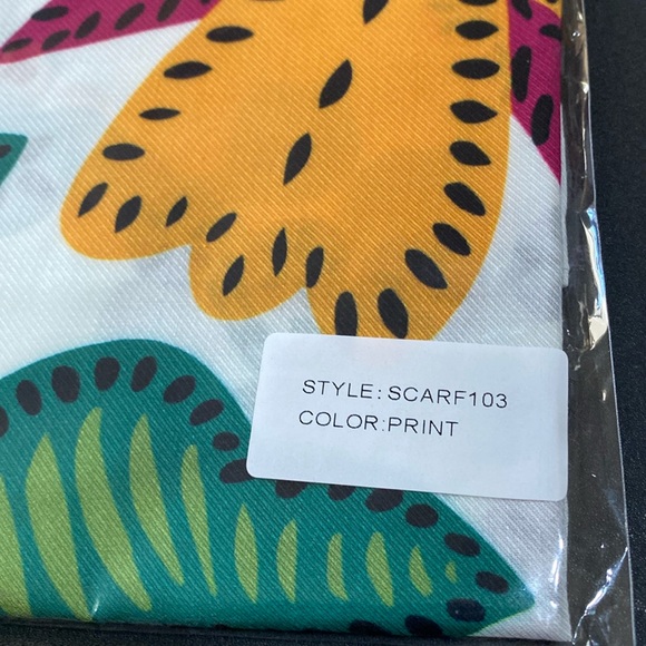 Double D Ranchwear Nina Scarf - Picture 4 of 7